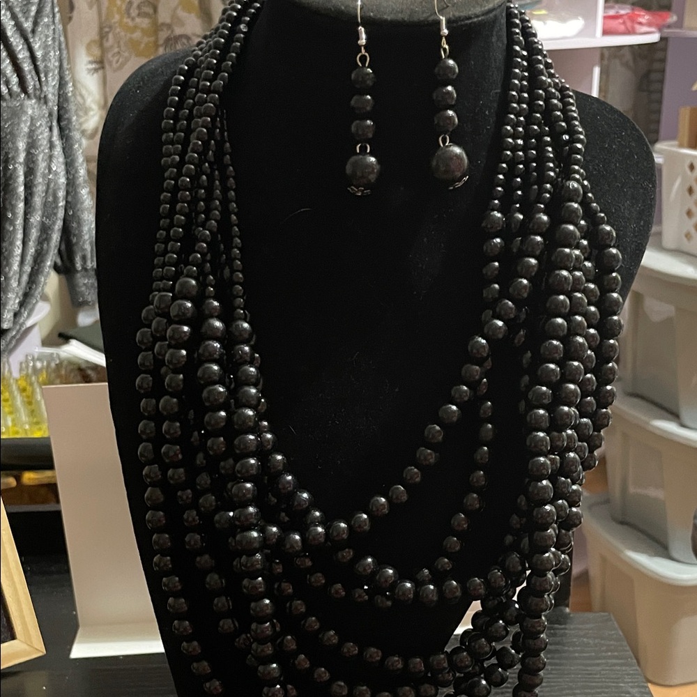 Elegant Black Beaded Necklace and Earring Set